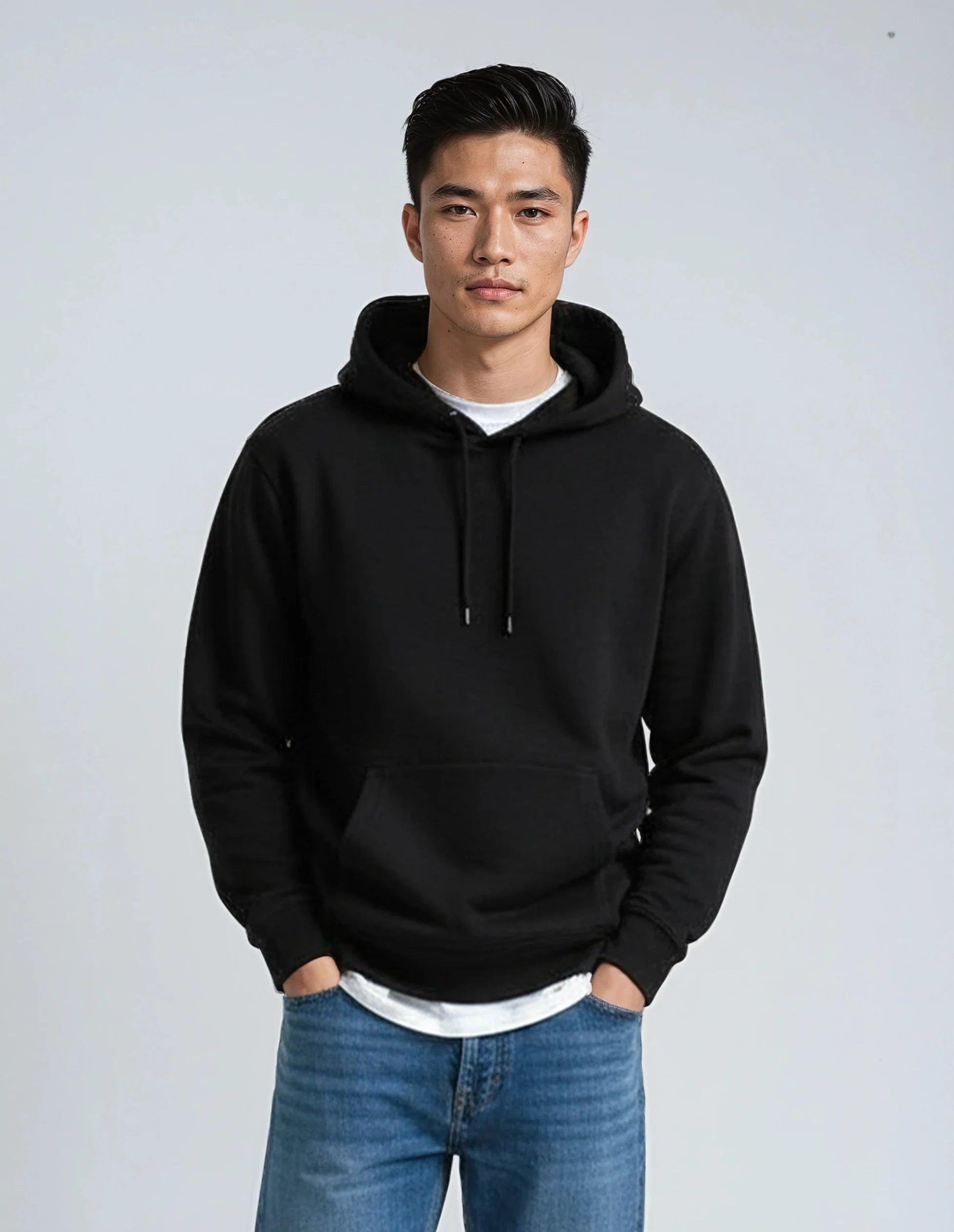Black heavyweight fleece hoodie from SpectraUSA, model P2016, featuring a cozy, thick fabric and a classic hoodie design.